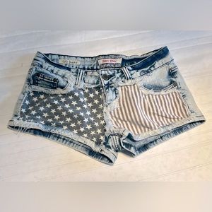 Flag denim shorts